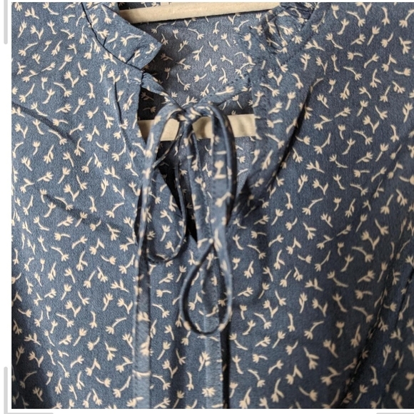 Paper Crane Navy and White Blouse - Picture 5 of 7